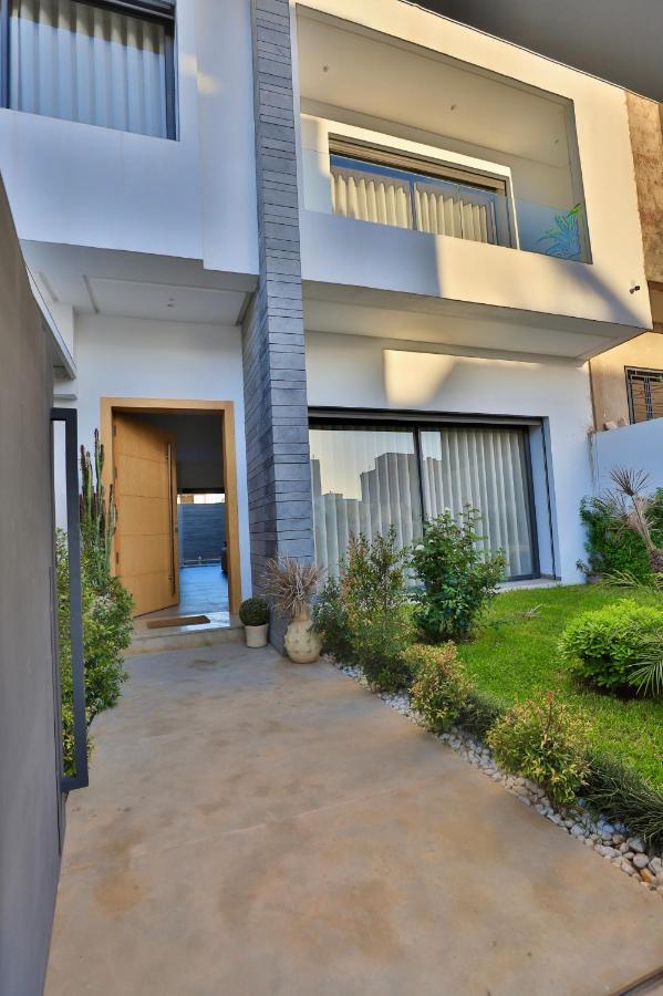 Moon House Villa Ville Nouvelle Luaran gambar