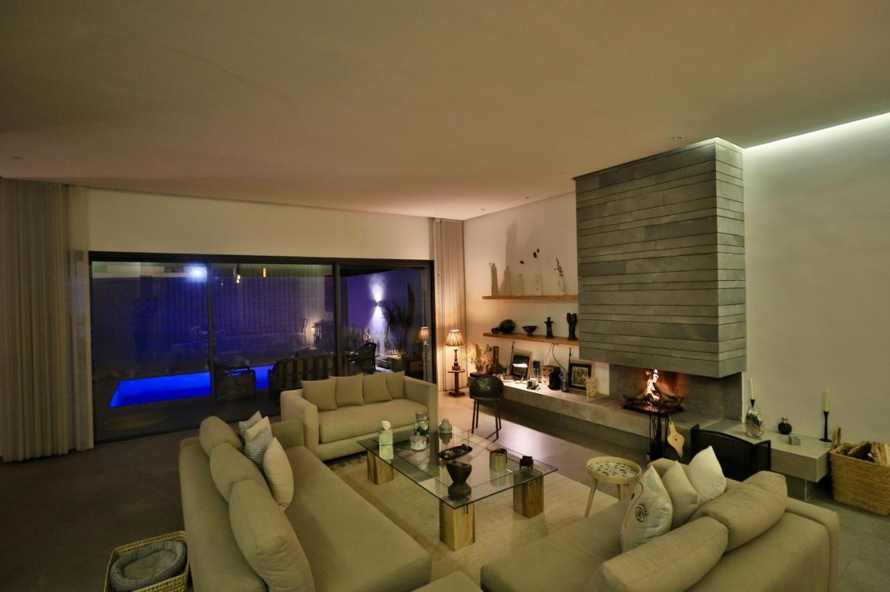 Moon House Villa Ville Nouvelle Luaran gambar