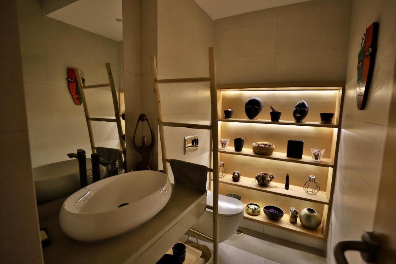 Moon House Villa Ville Nouvelle Luaran gambar