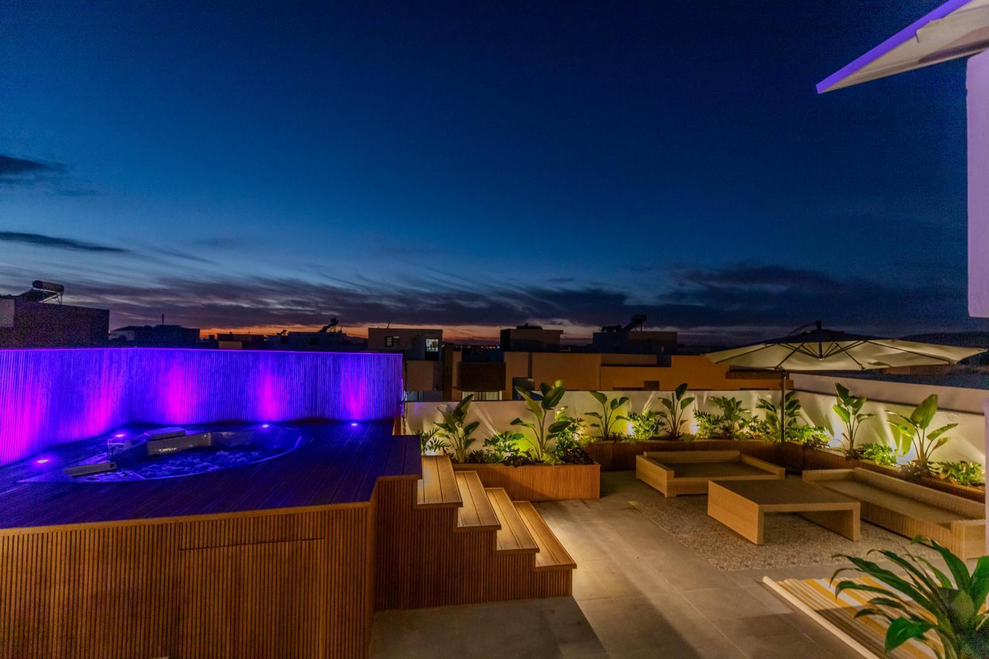 Moon House Villa Ville Nouvelle Luaran gambar